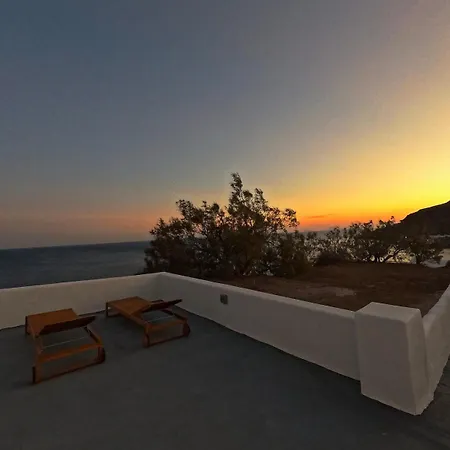 The Hill, Akrotiri Santorini * Santorini Island